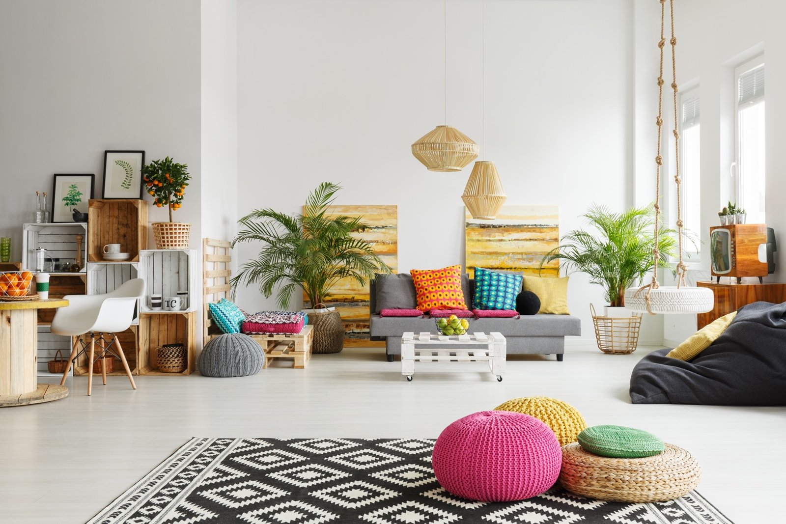 Sunny And Restful Room